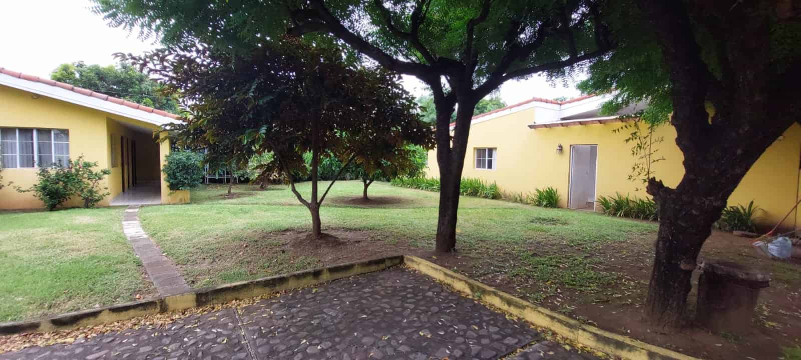 Condominio seguro y céntrico