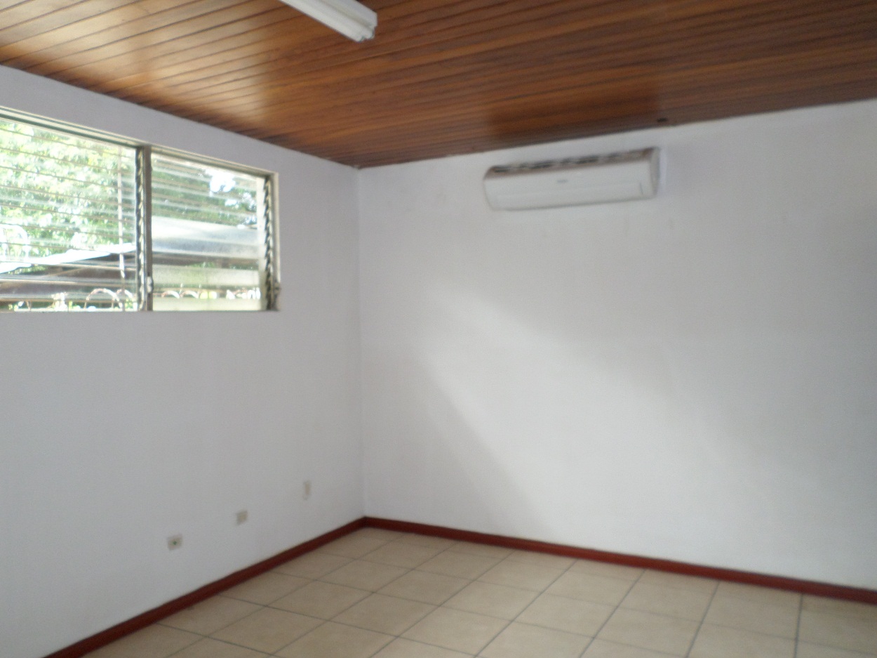 Casa en Venta con Excelente Ubicacion