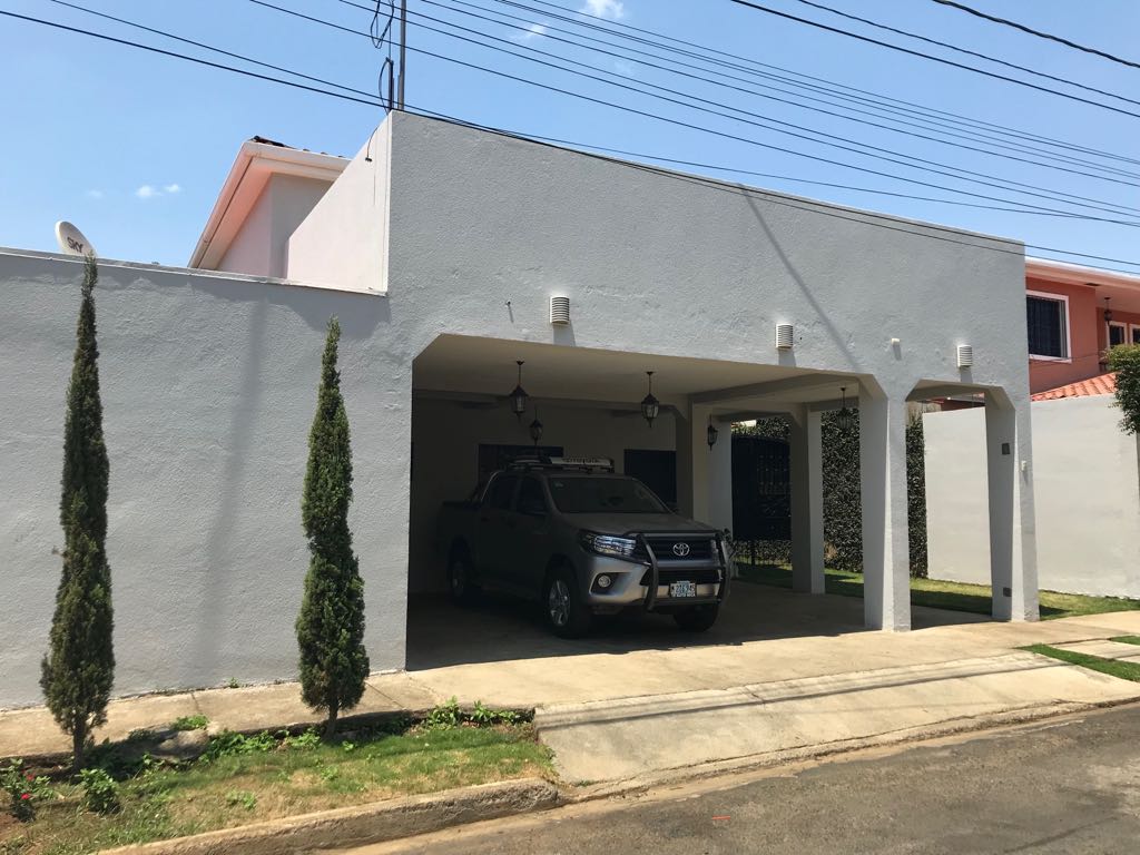 Se Vende En Lomas del Valle