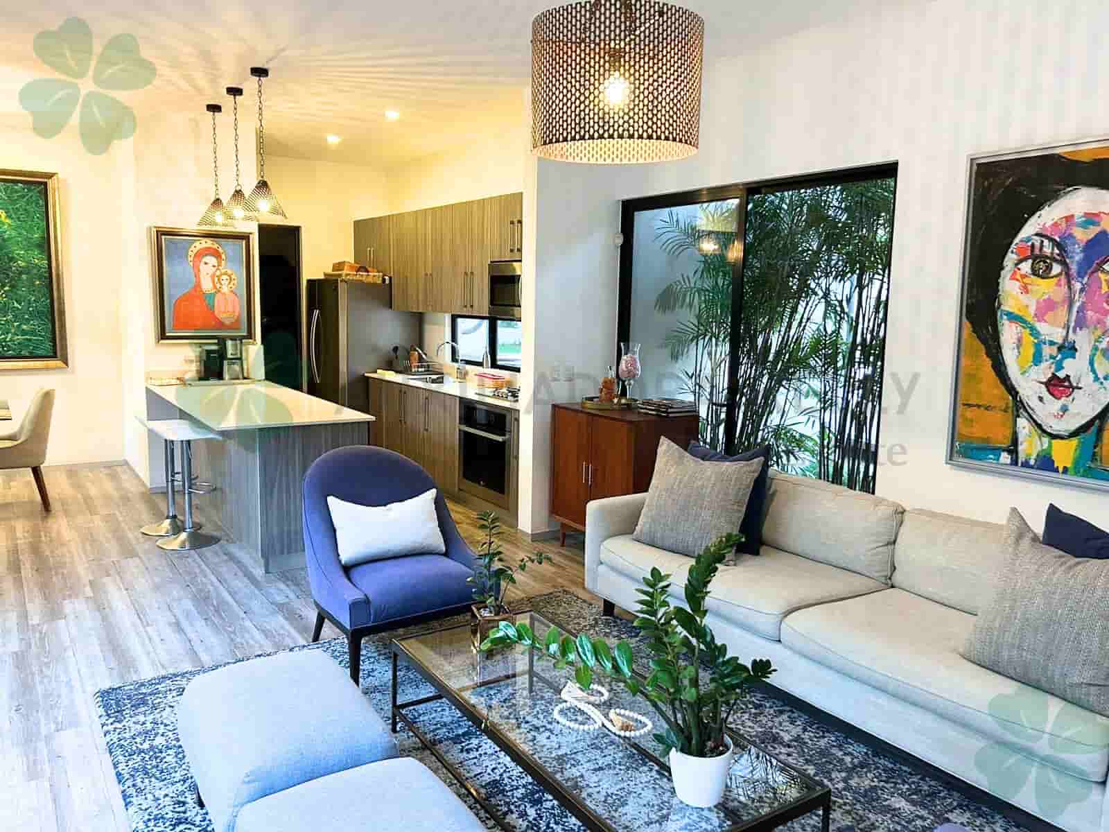 Casa moderna en condominio 