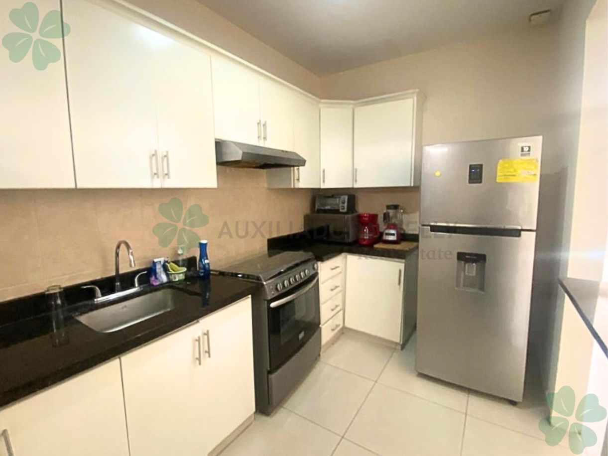 Bonita casa en renta en sector de las Cumbres