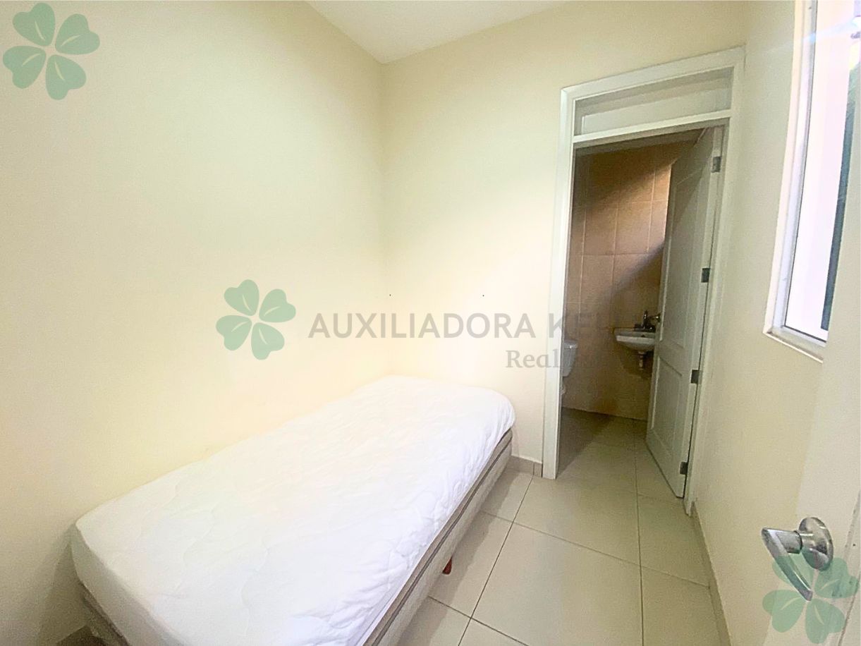 Bonita casa en renta en sector de las Cumbres