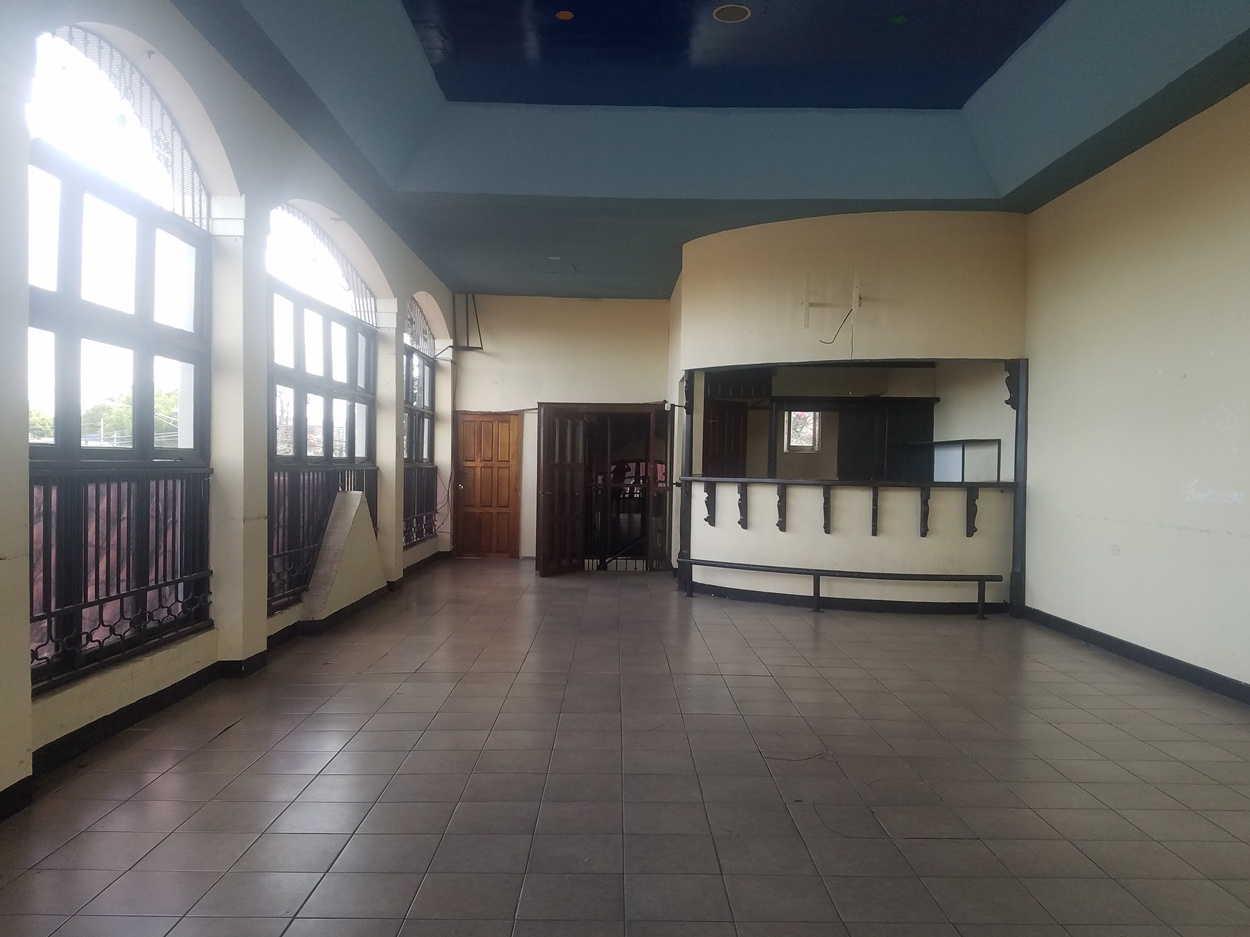 Excelente Ubicación Ideal Para Negocio